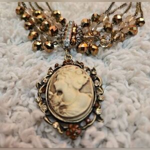 Elegant Vintage Cameo Necklace